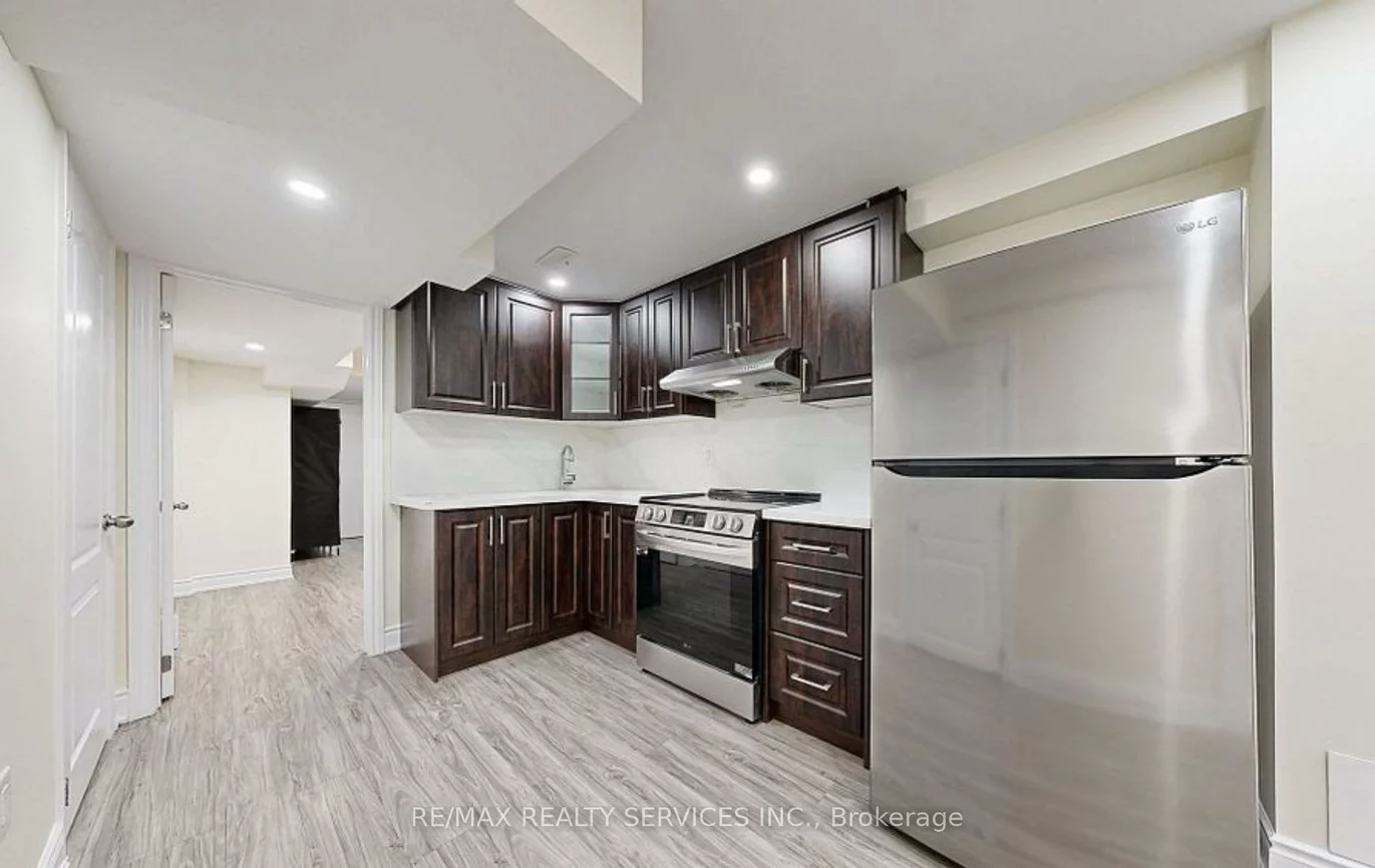 7095, Village, Meadowvale Village, Mississauga