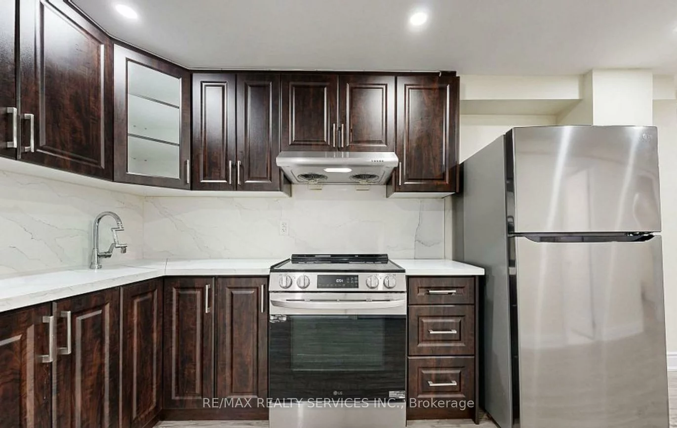 7095, Village, Meadowvale Village, Mississauga