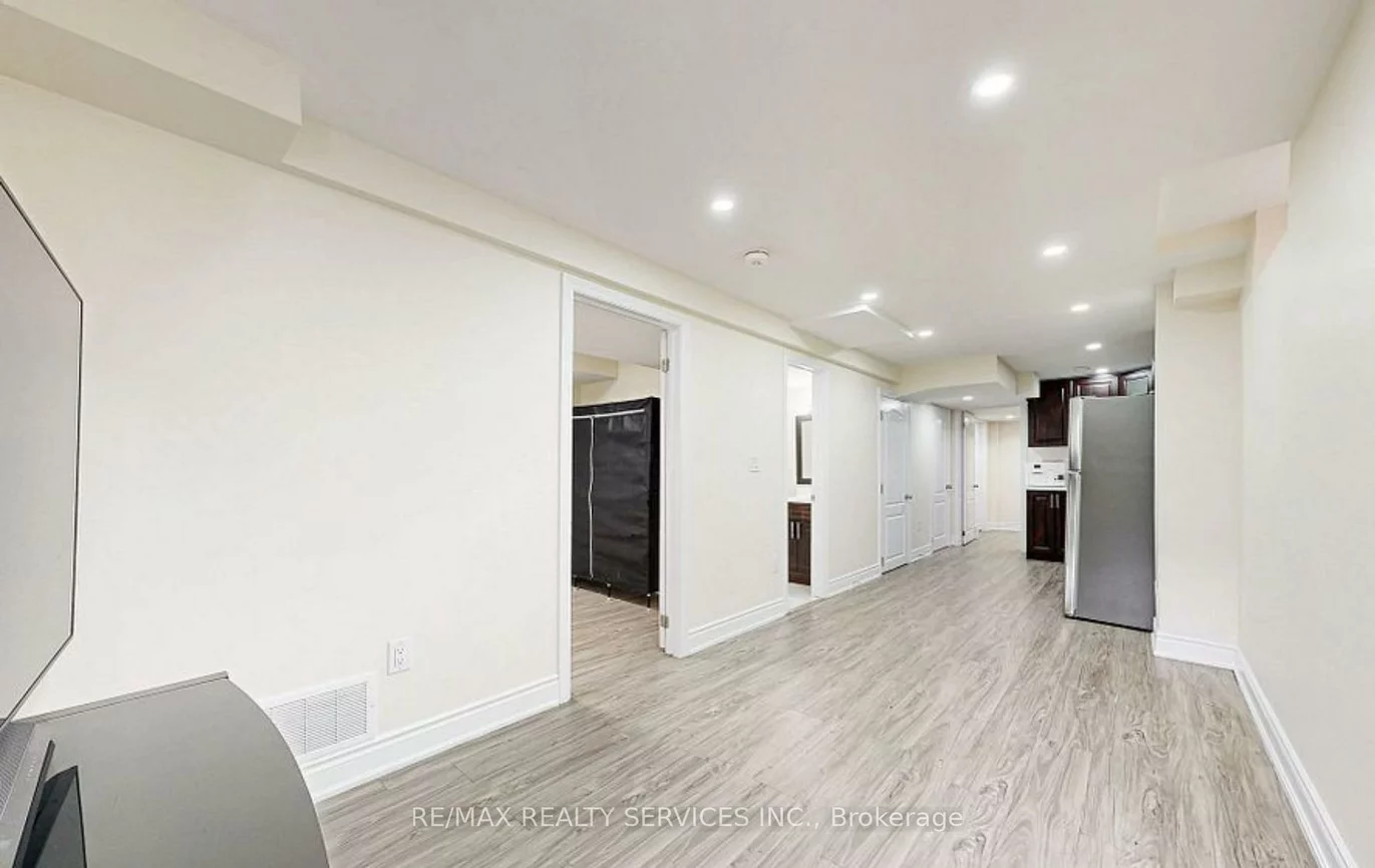 7095, Village, Meadowvale Village, Mississauga
