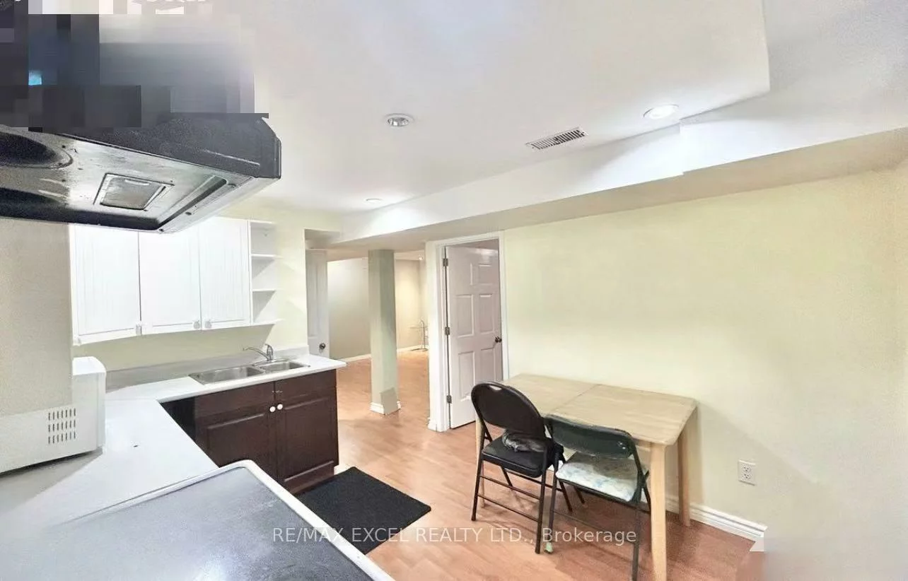 3225, Coldstream, Erin Mills, Mississauga