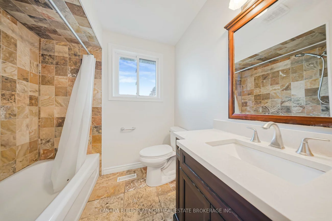 849, Inverhouse, Clarkson, Mississauga