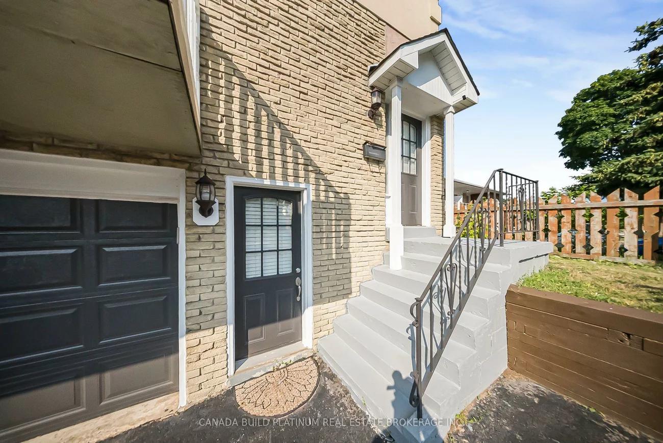 849, Inverhouse, Clarkson, Mississauga