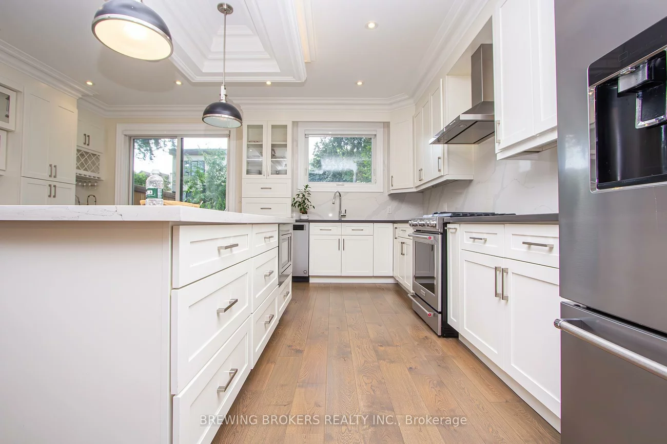 34B, Pine, Port Credit, Mississauga