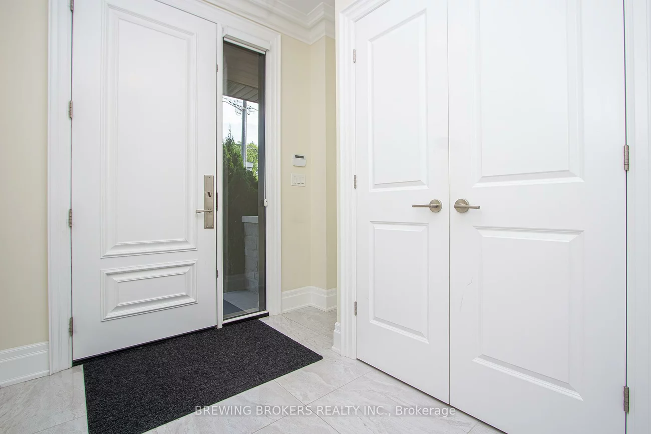 34B, Pine, Port Credit, Mississauga