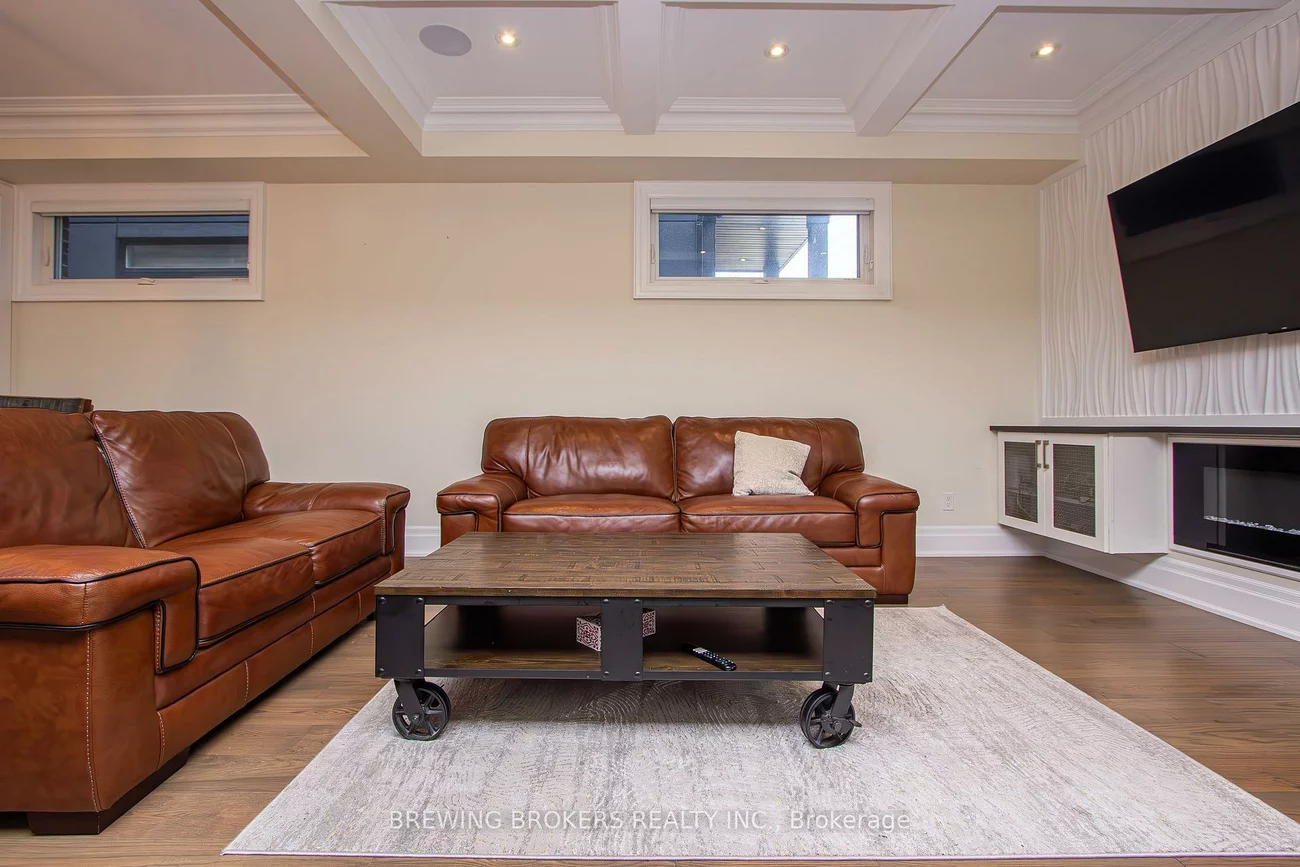 34B, Pine, Port Credit, Mississauga