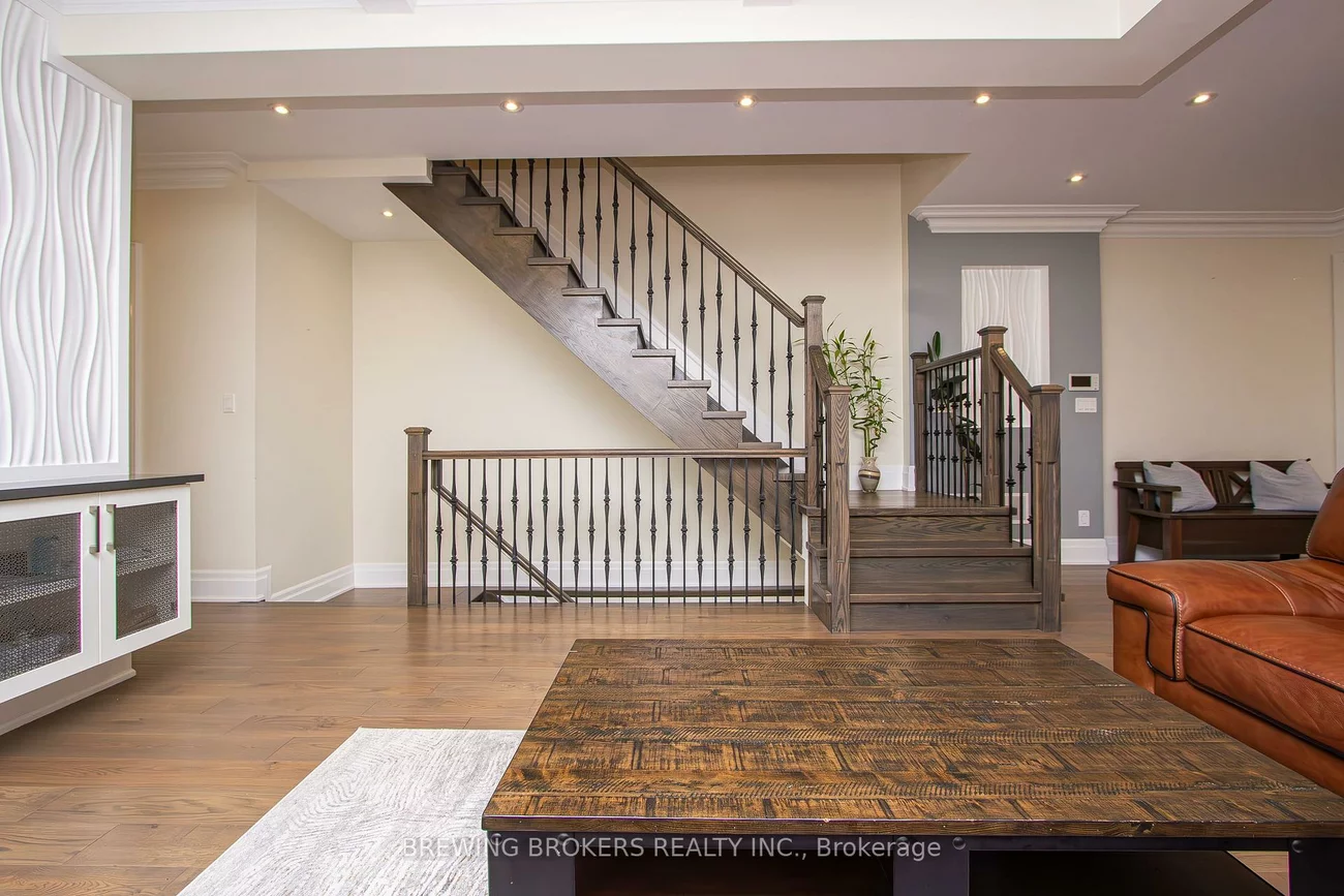 34B, Pine, Port Credit, Mississauga