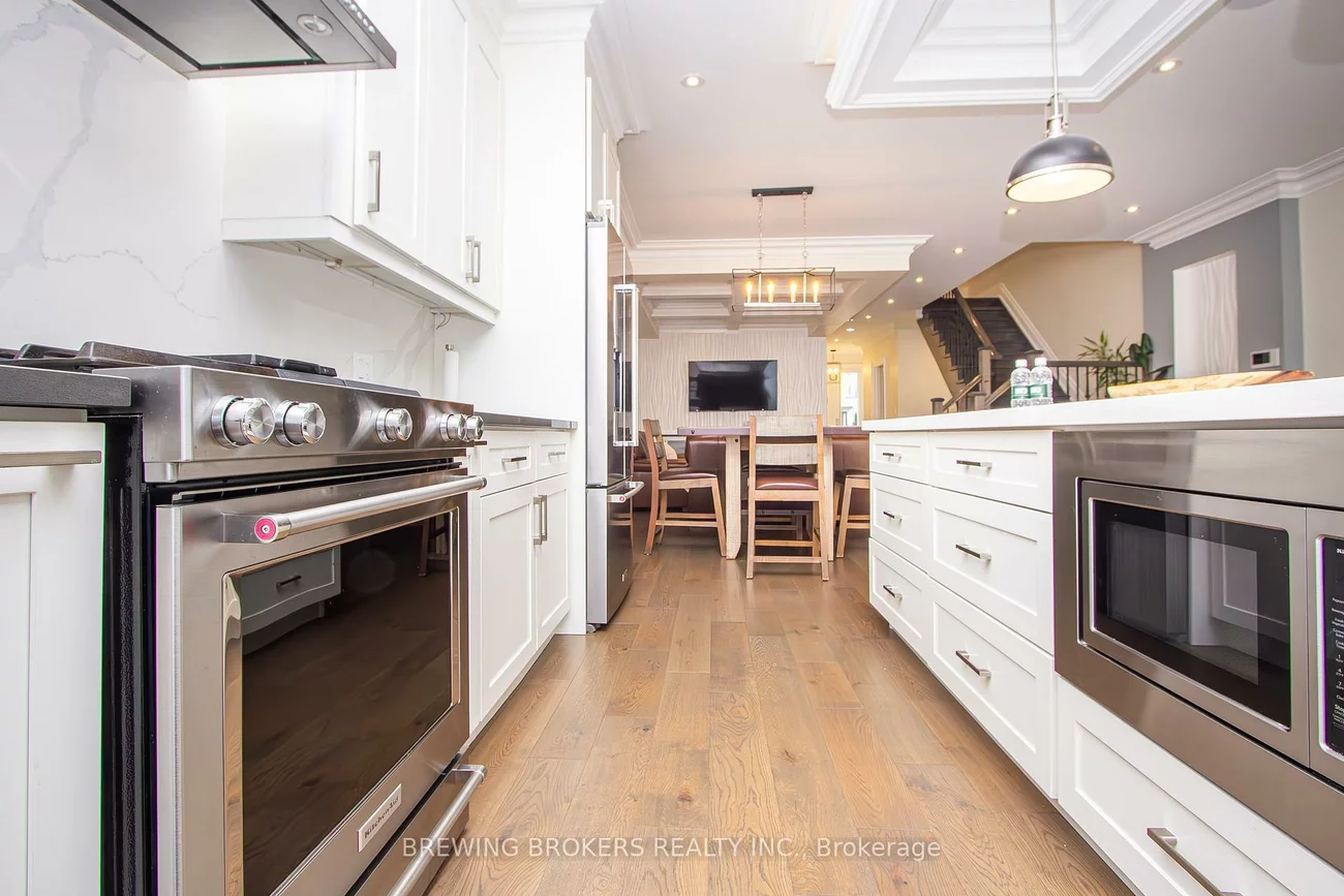 34B, Pine, Port Credit, Mississauga