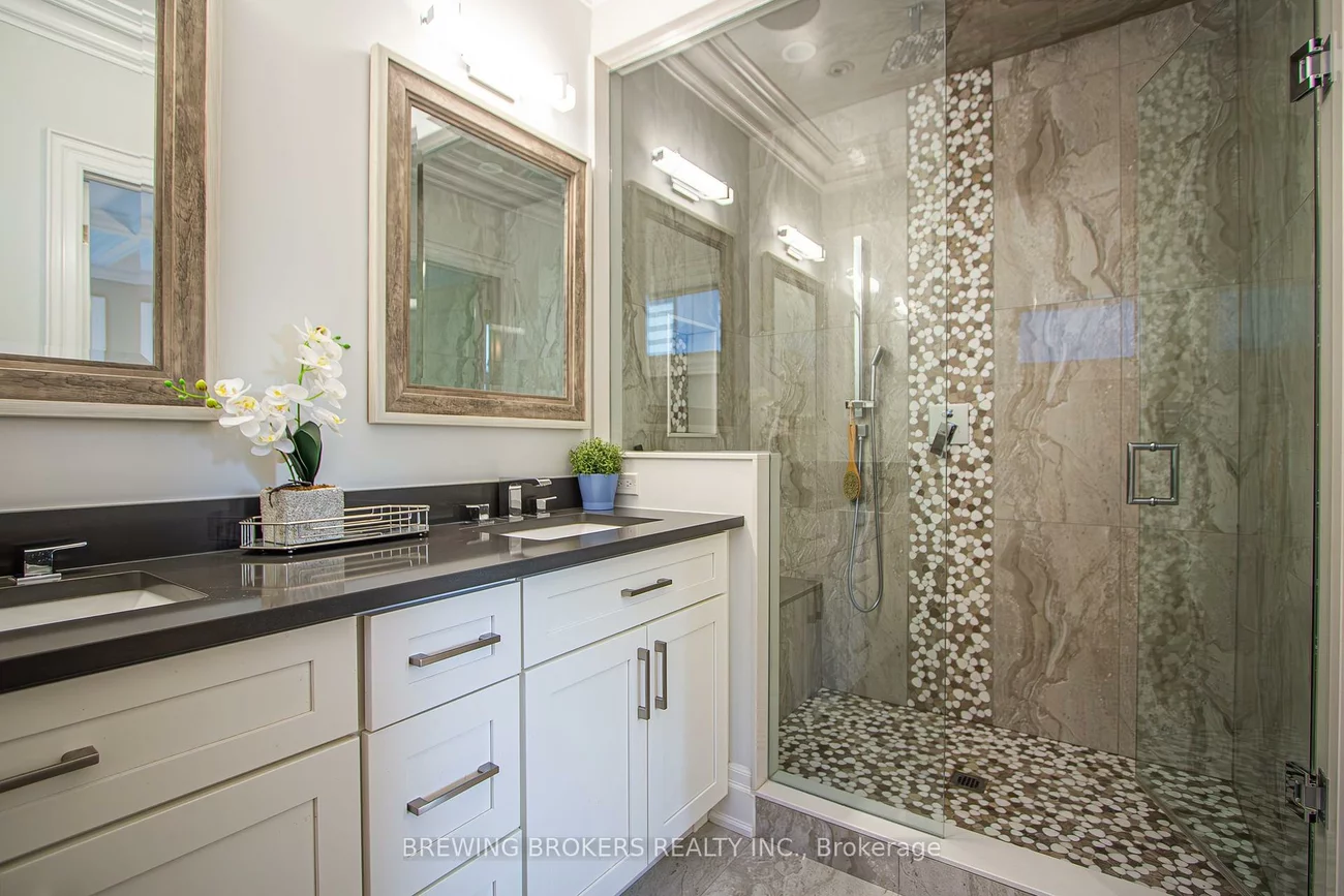 34B, Pine, Port Credit, Mississauga