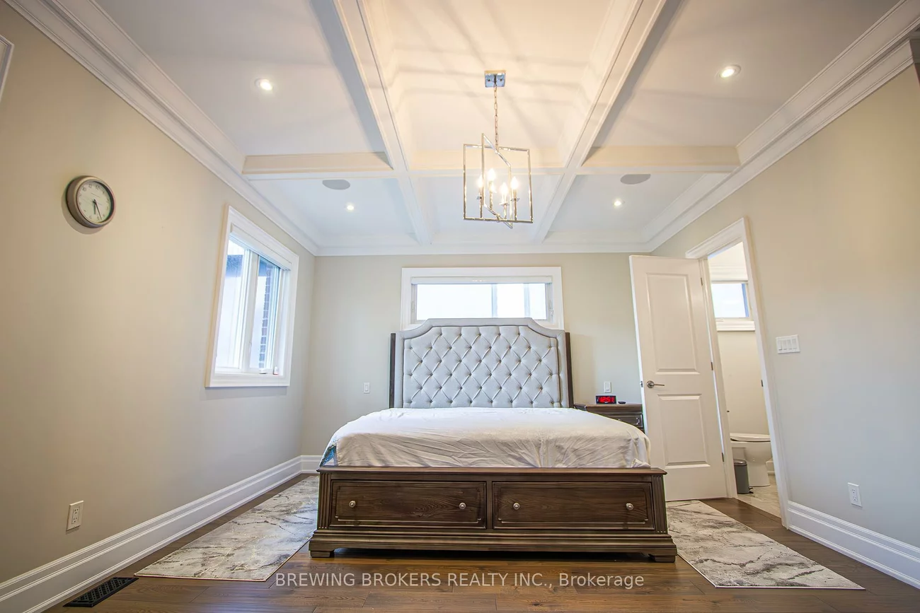 34B, Pine, Port Credit, Mississauga