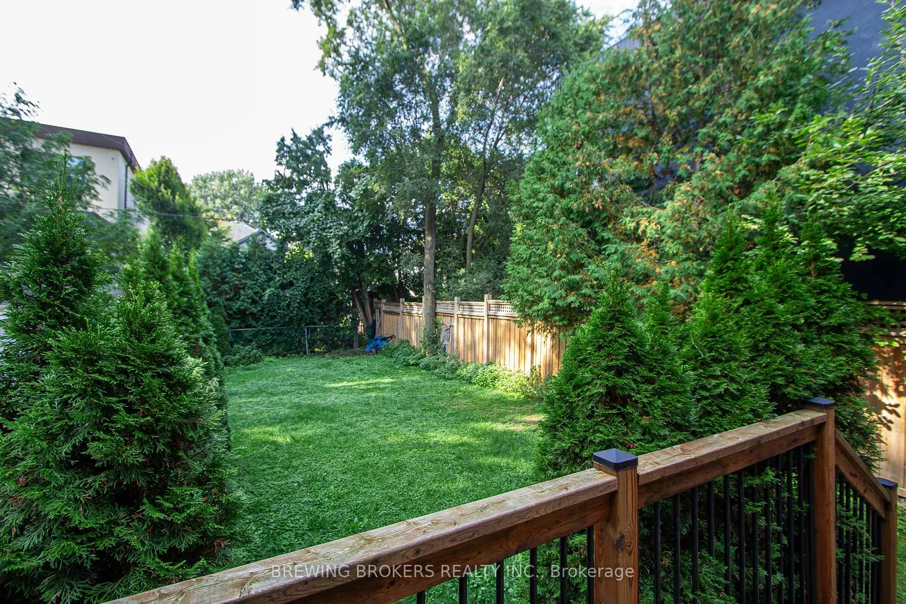 34B, Pine, Port Credit, Mississauga
