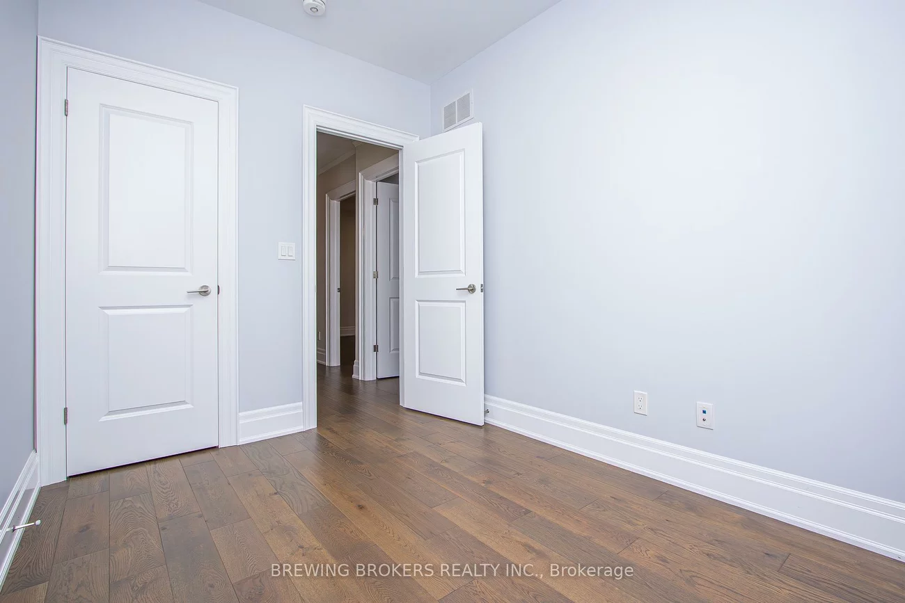 34B, Pine, Port Credit, Mississauga