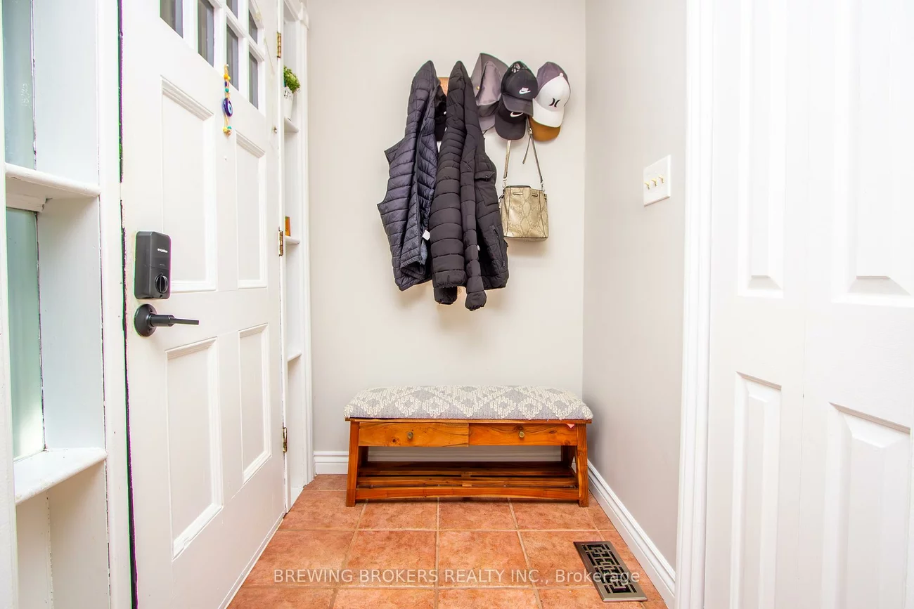 27, Pine, Port Credit, Mississauga