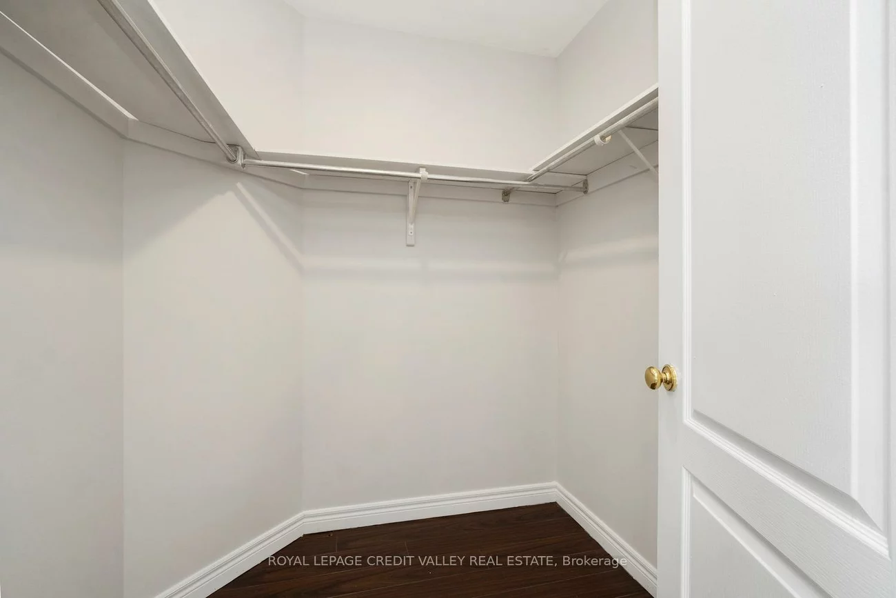 972, Winterton, East Credit, Mississauga