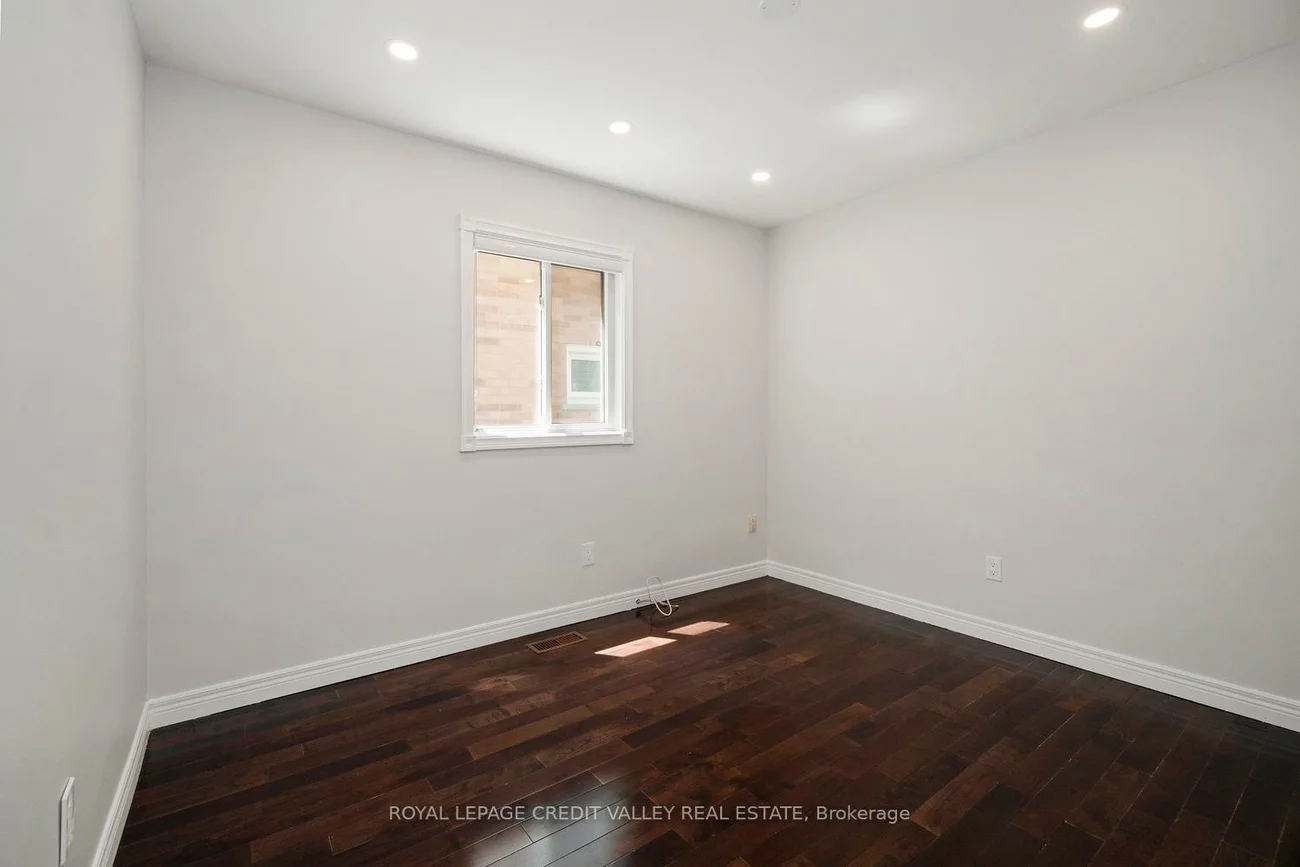 972, Winterton, East Credit, Mississauga