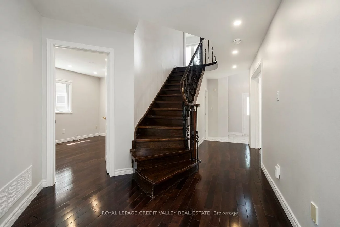 972, Winterton, East Credit, Mississauga