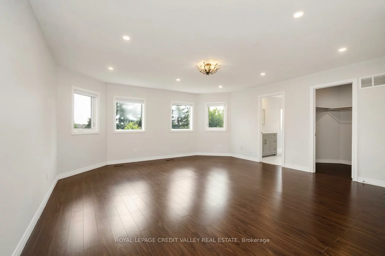972, Winterton, East Credit, Mississauga