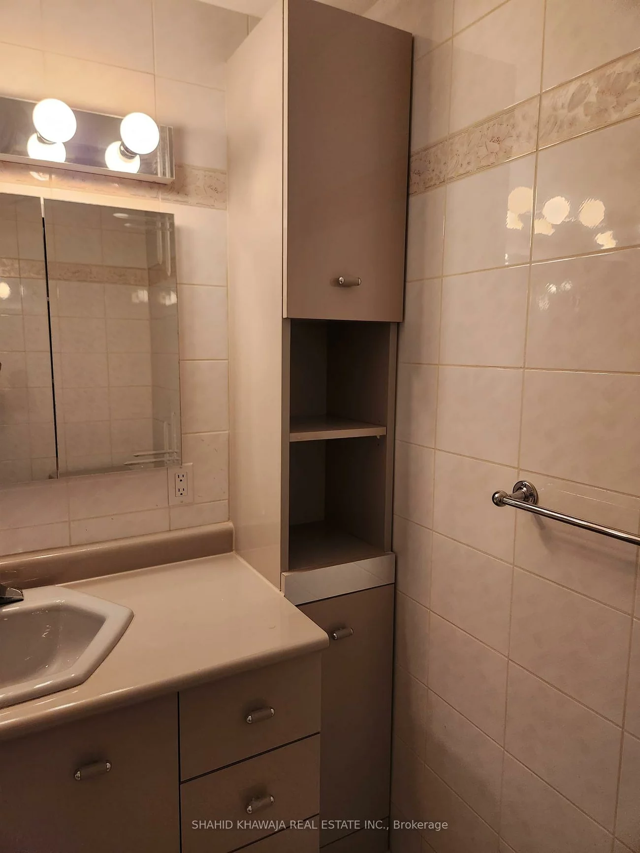 2463, King Forrest, Sheridan, Mississauga