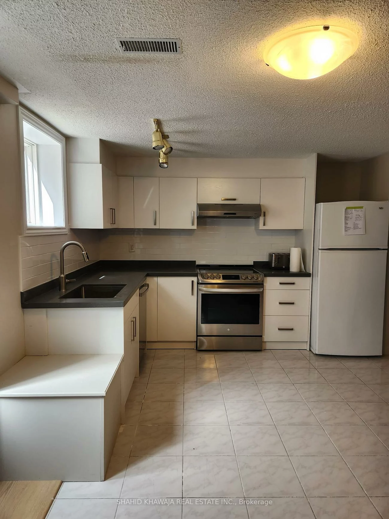 2463, King Forrest, Sheridan, Mississauga