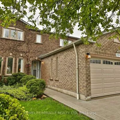 2999, Valcourt, Erin Mills, Mississauga