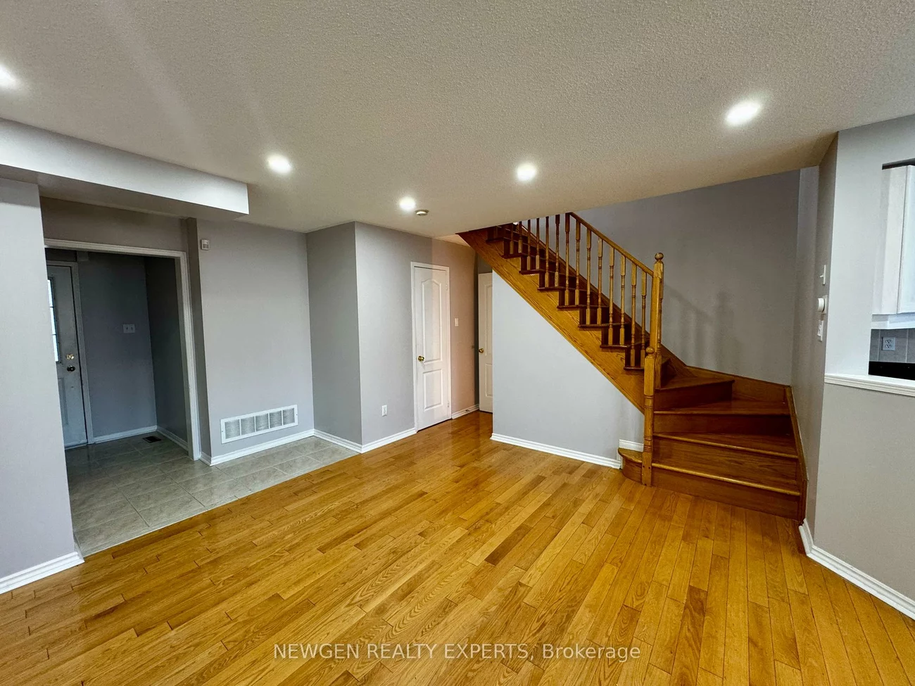 7422, Magistrate, Meadowvale Village, Mississauga