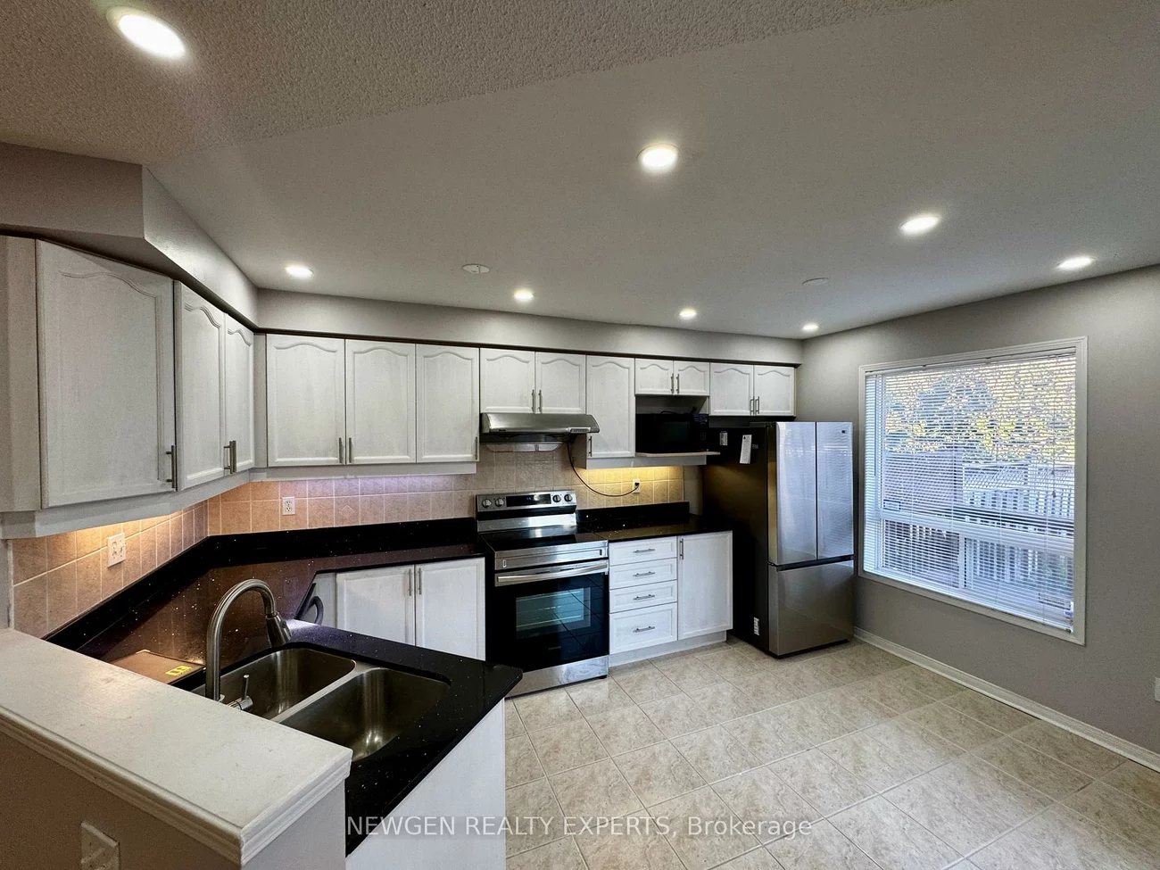 7422, Magistrate, Meadowvale Village, Mississauga