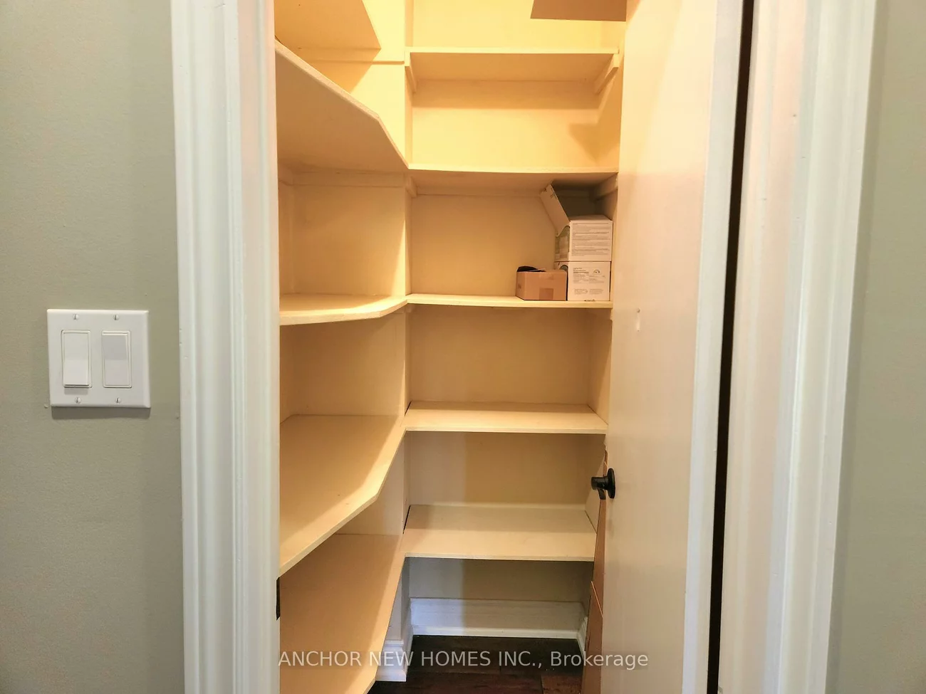 2556, Widemarr, Clarkson, Mississauga