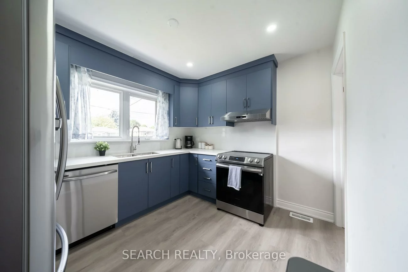 1079, Deta, Lakeview, Mississauga