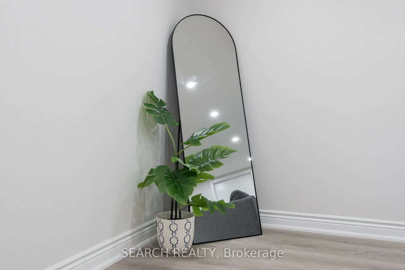 1079, Deta, Lakeview, Mississauga