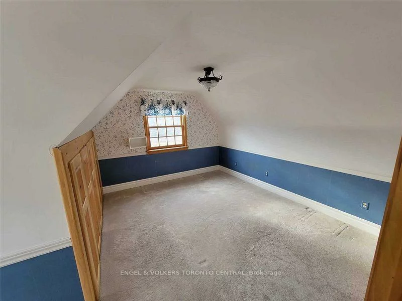 1327, Mineola, Mineola, Mississauga