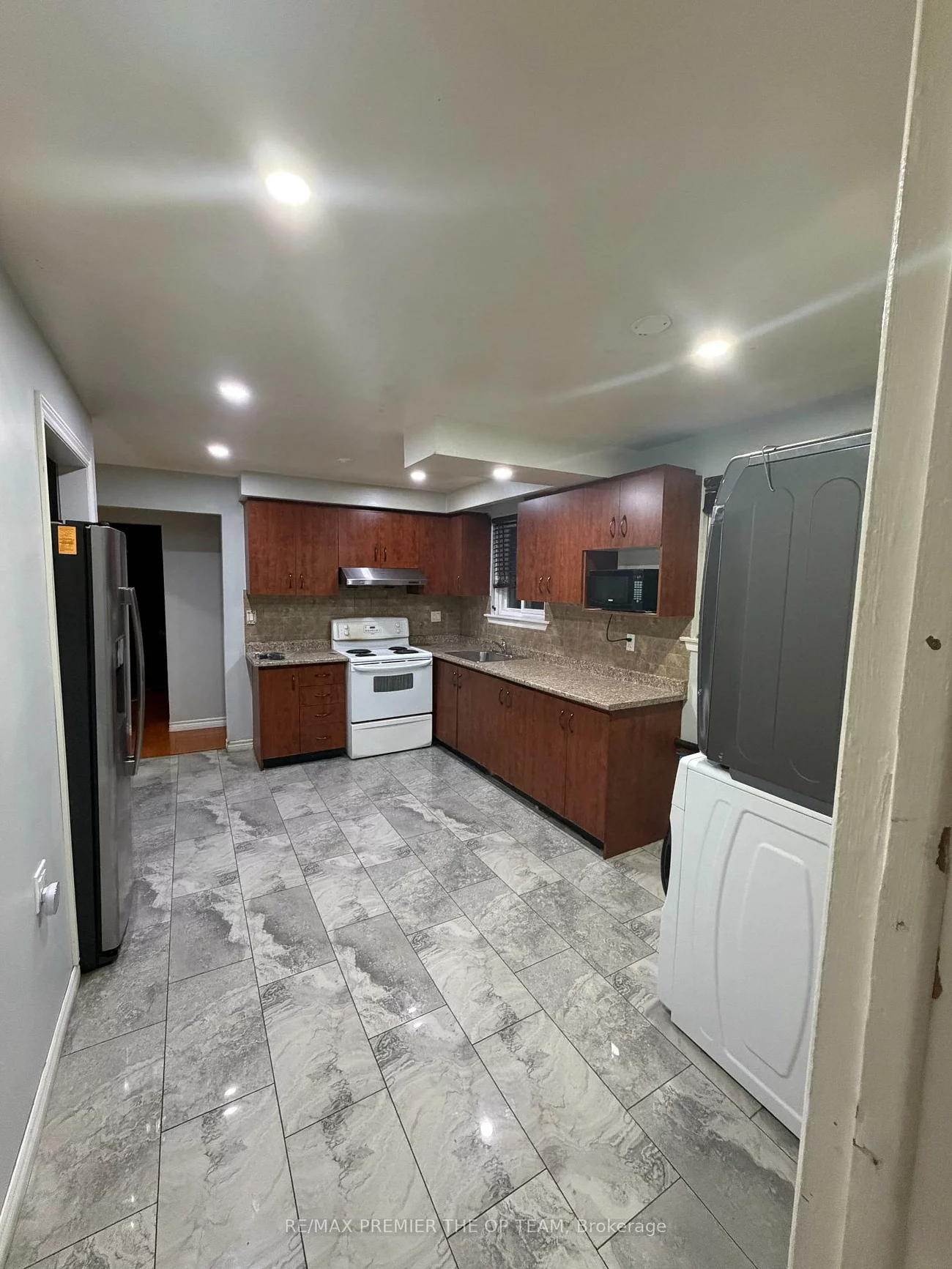 7260, Collett, Malton, Mississauga