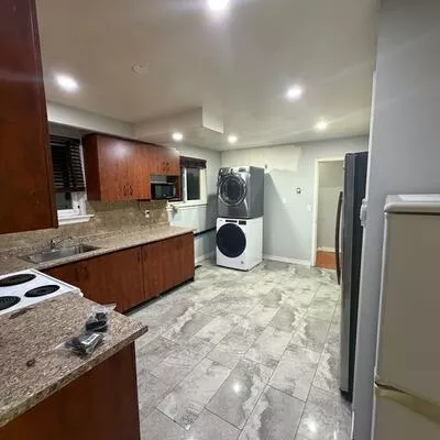 7260, Collett, Malton, Mississauga