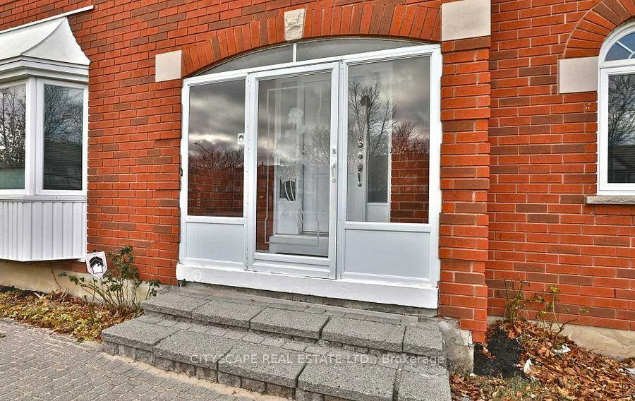 3263, Loyalist, Erin Mills, Mississauga