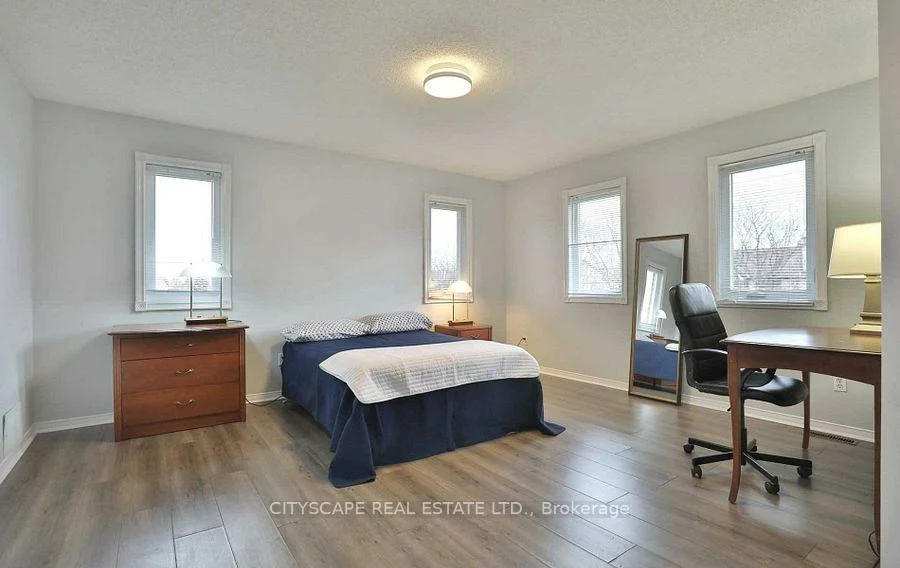 3263, Loyalist, Erin Mills, Mississauga