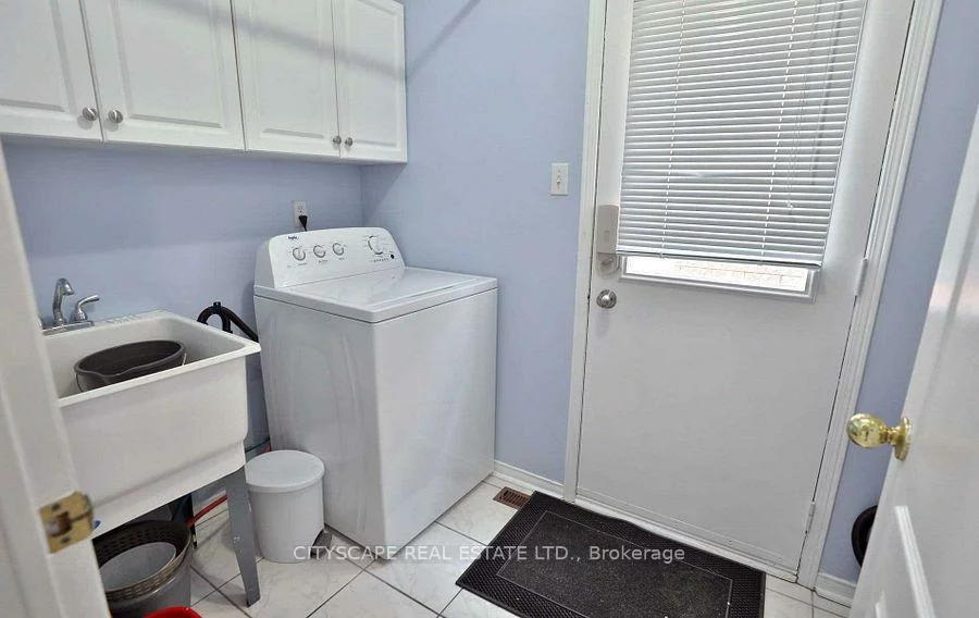 3263, Loyalist, Erin Mills, Mississauga