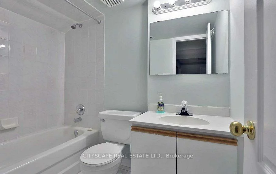 3263, Loyalist, Erin Mills, Mississauga