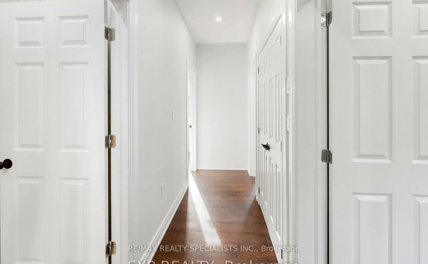 659, Roselaire, Hurontario, Mississauga