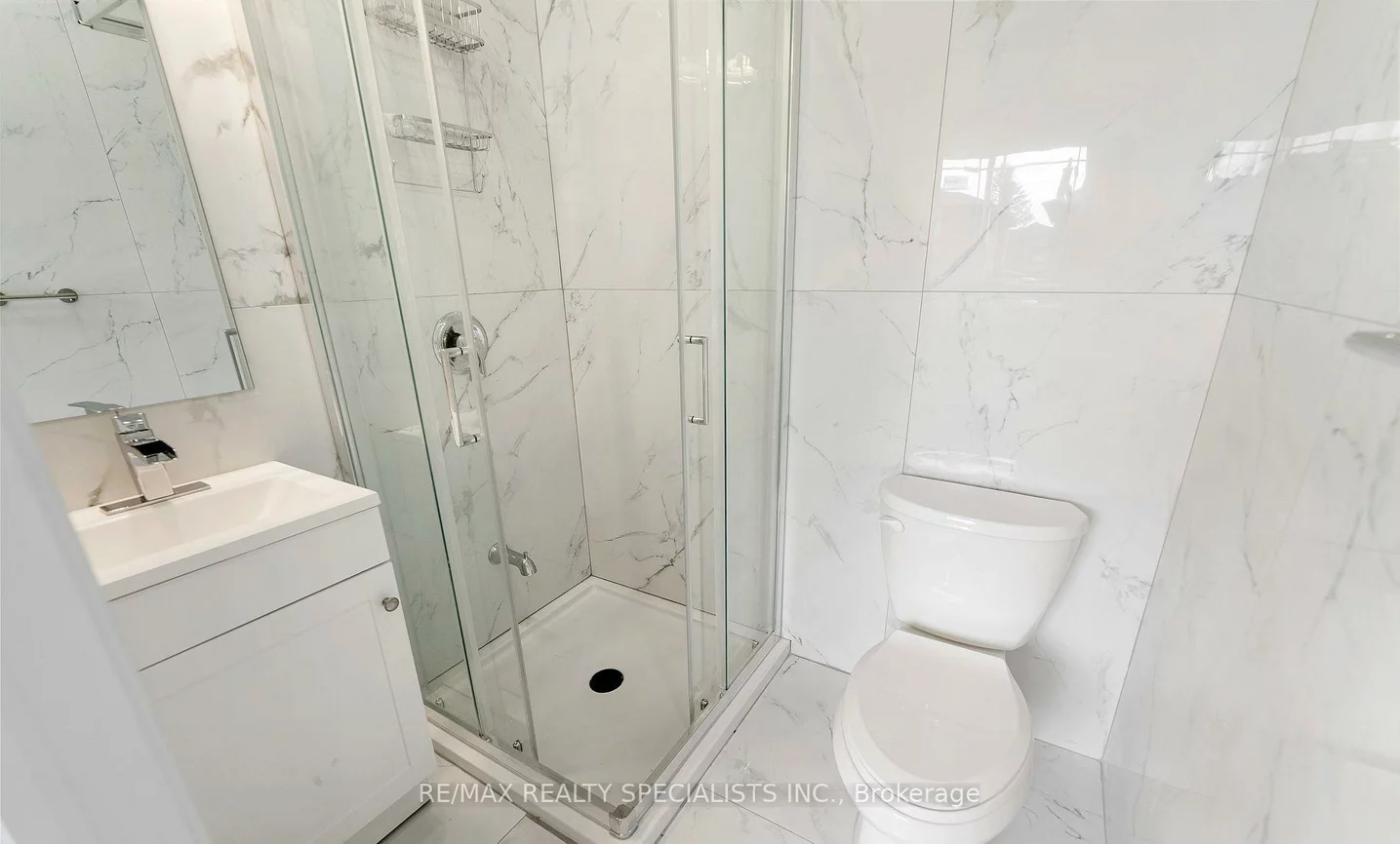 659, Roselaire, Hurontario, Mississauga