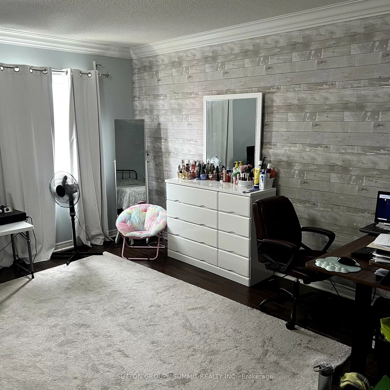 527, Coach, Hurontario, Mississauga