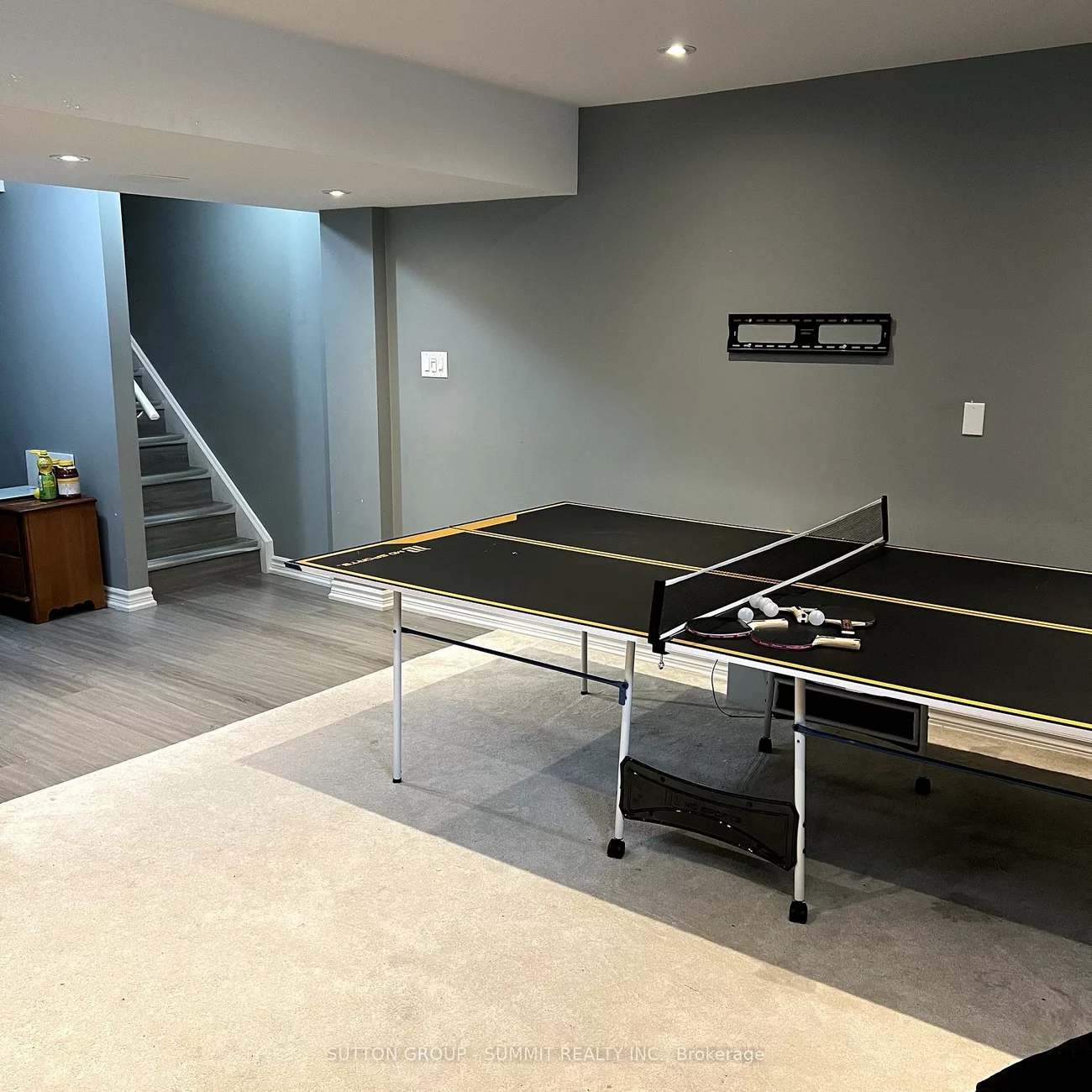 527, Coach, Hurontario, Mississauga
