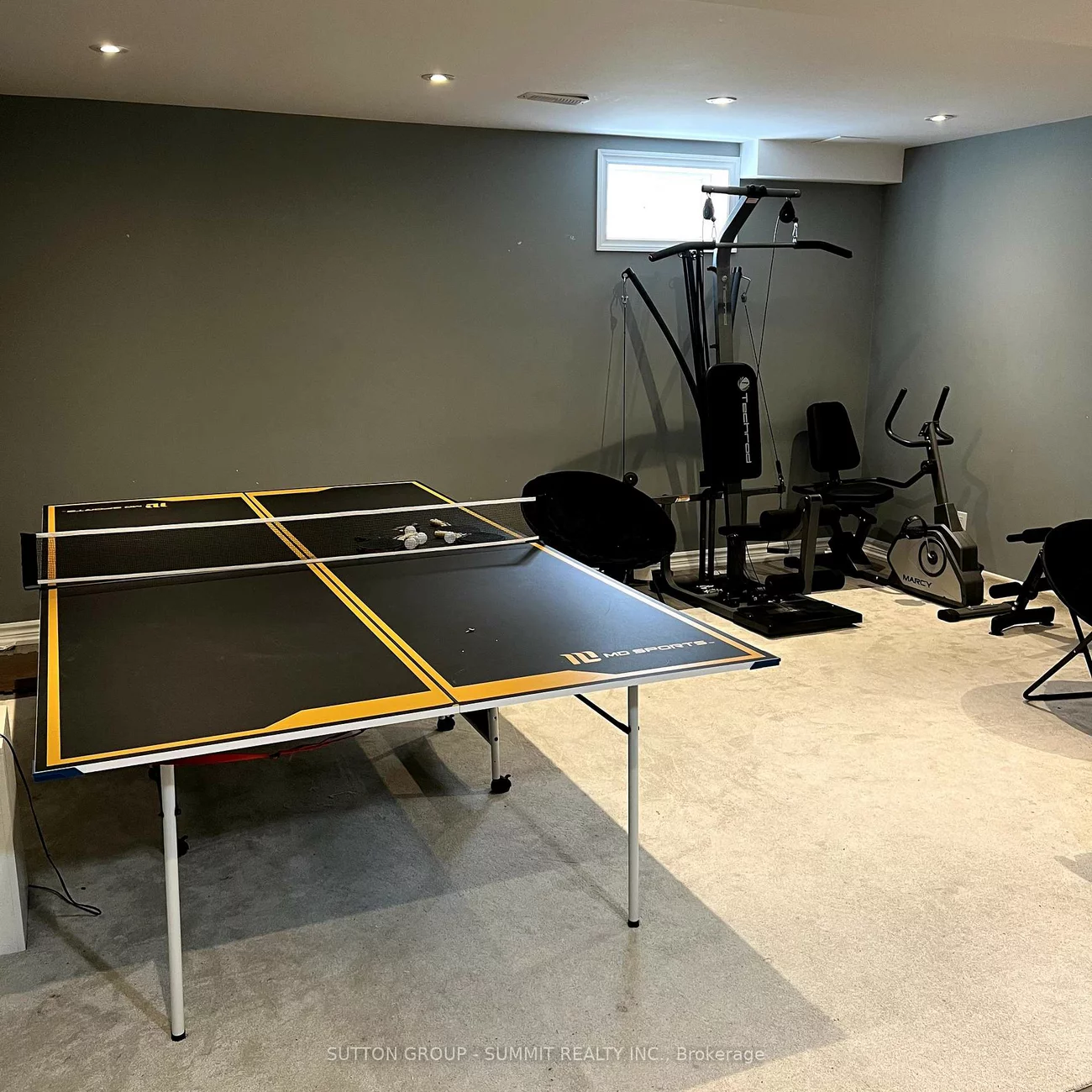 527, Coach, Hurontario, Mississauga
