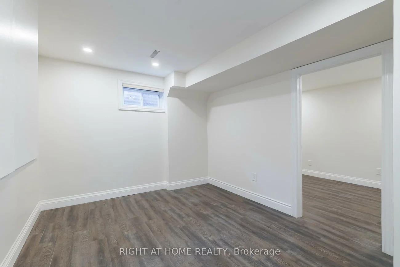 2668, Hollington, Sheridan, Mississauga