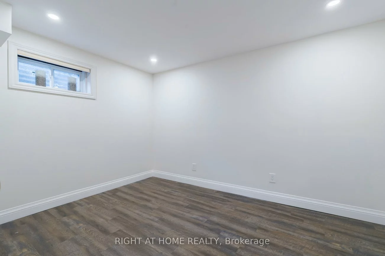 2668, Hollington, Sheridan, Mississauga