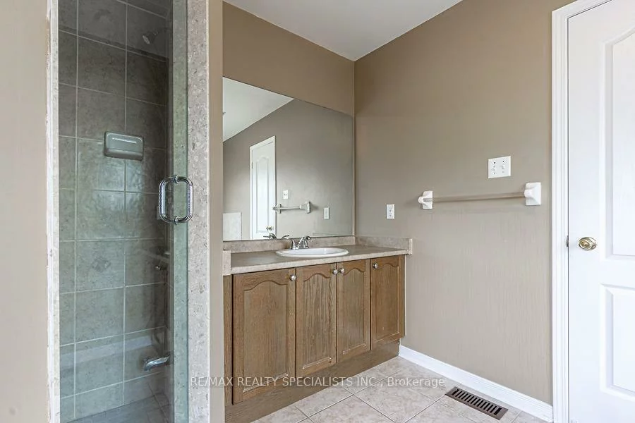 5845, Tiz, Hurontario, Mississauga