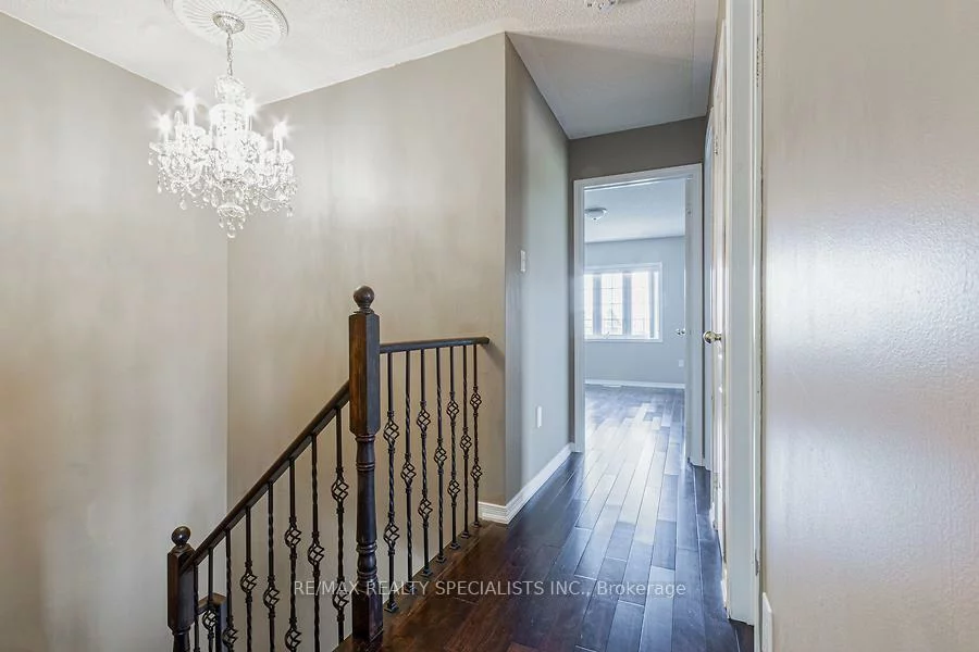 5845, Tiz, Hurontario, Mississauga