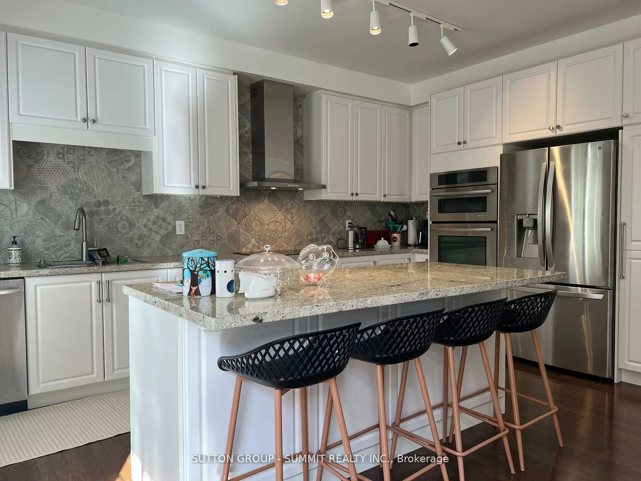 5456, Oscar Peterson, Churchill Meadows, Mississauga