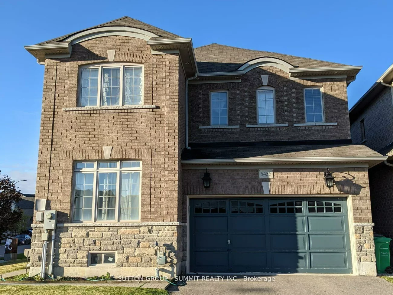 5456, Oscar Peterson, Churchill Meadows, Mississauga