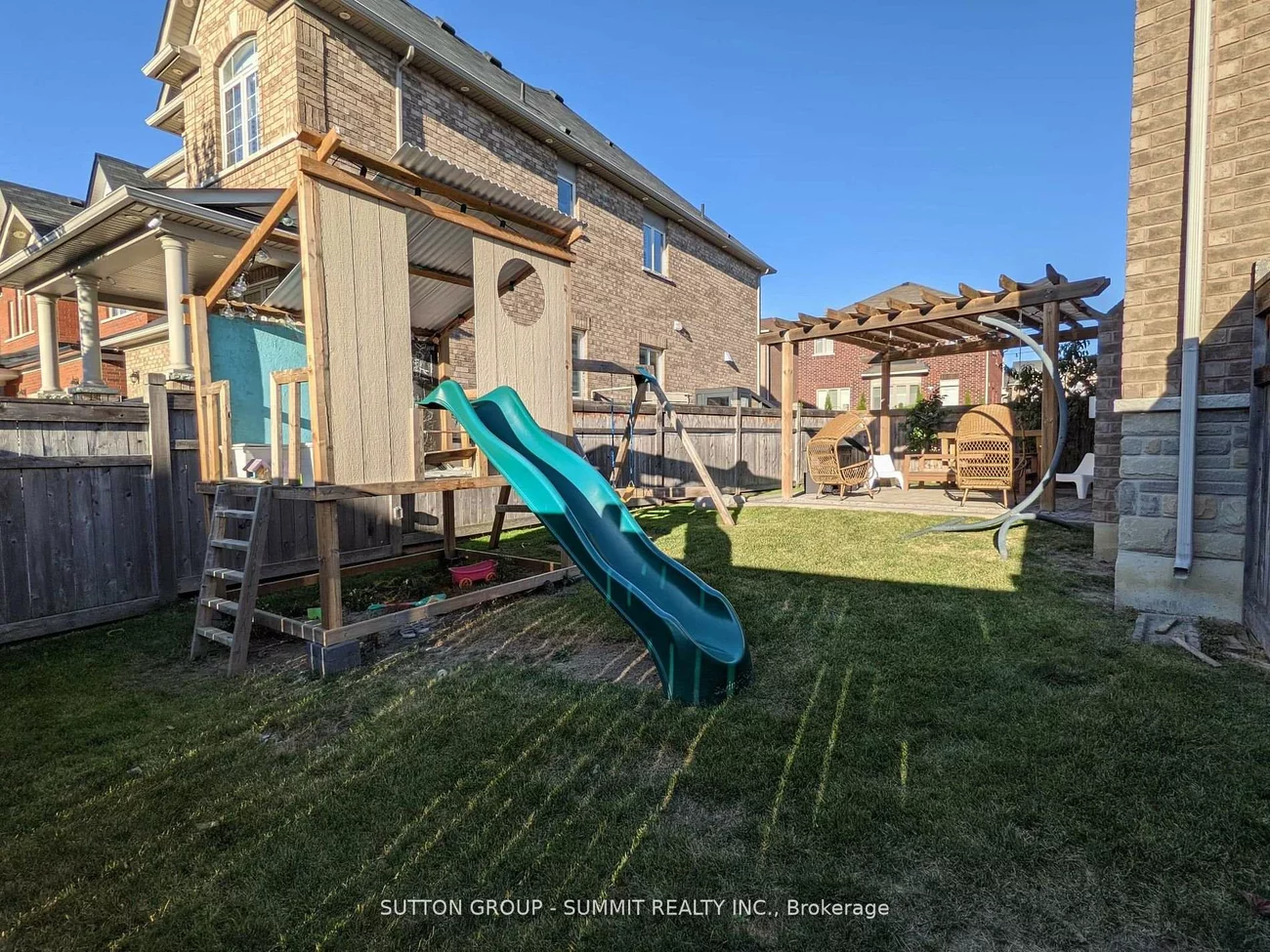 5456, Oscar Peterson, Churchill Meadows, Mississauga
