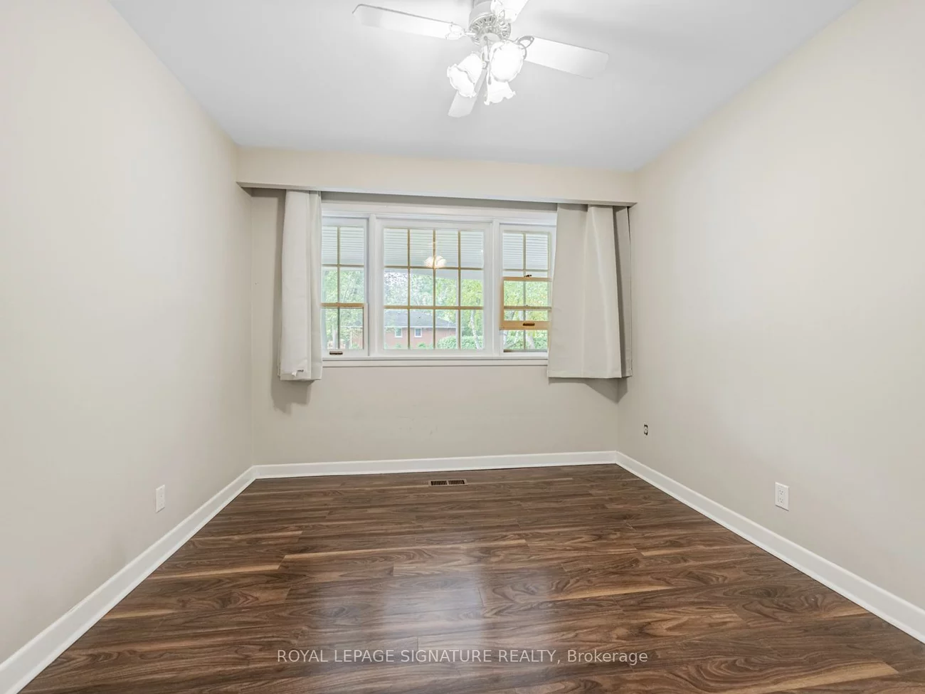 1447, Merrow, Lorne Park, Mississauga