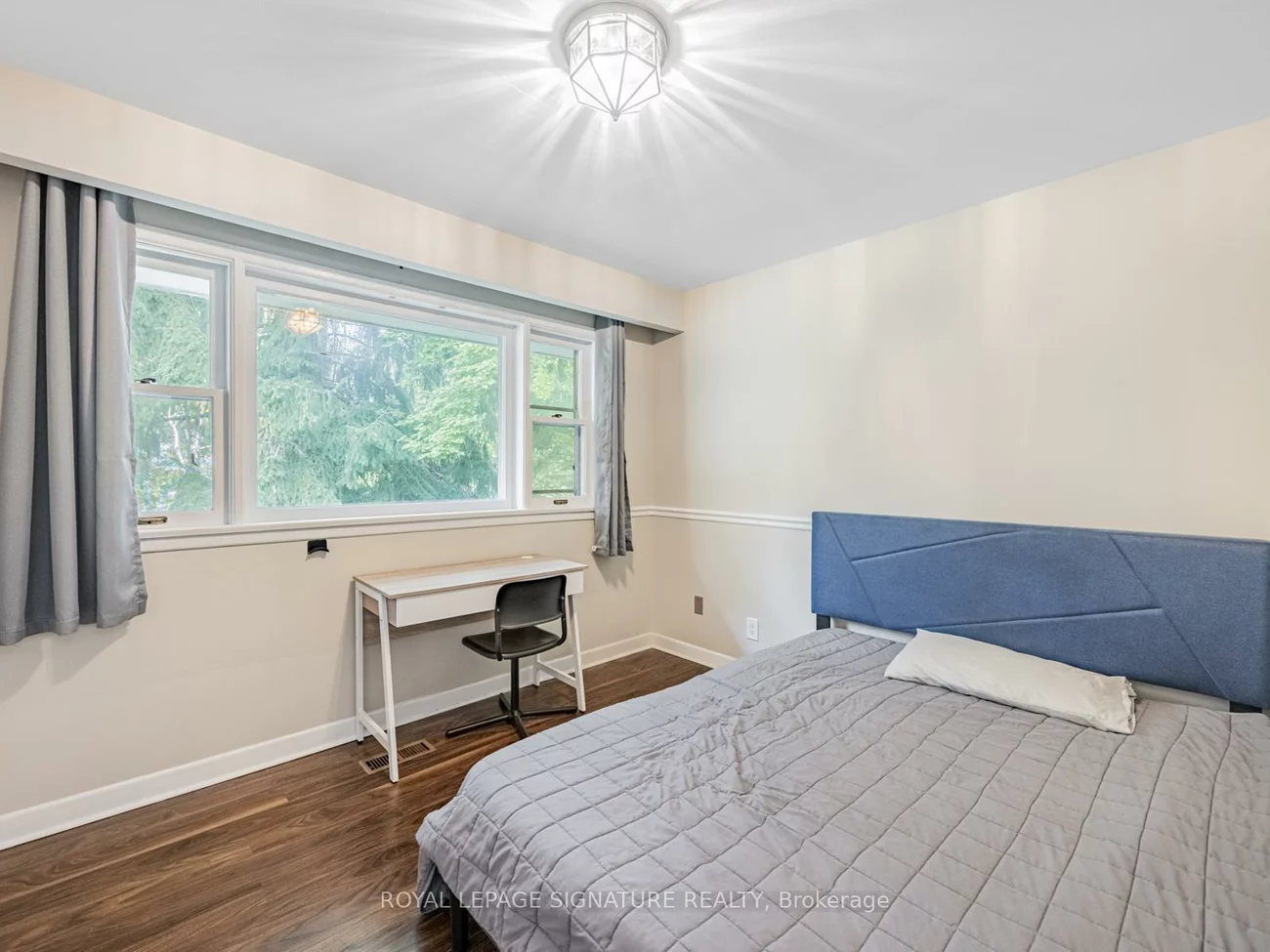 1447, Merrow, Lorne Park, Mississauga