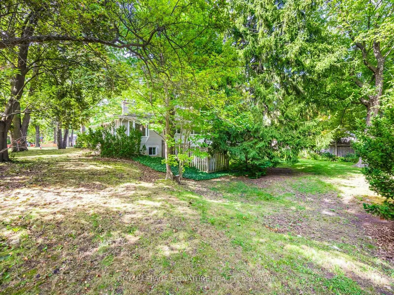 1447, Merrow, Lorne Park, Mississauga